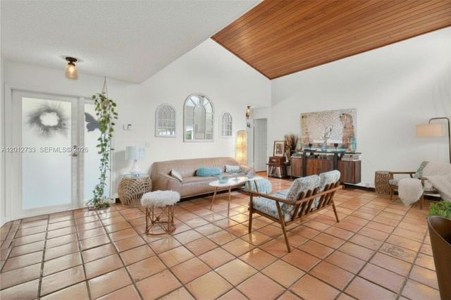 13455 SW 104th Ter, Miami, FL 33186