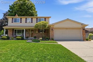 18656 Gill Road, Livonia, MI 48152
