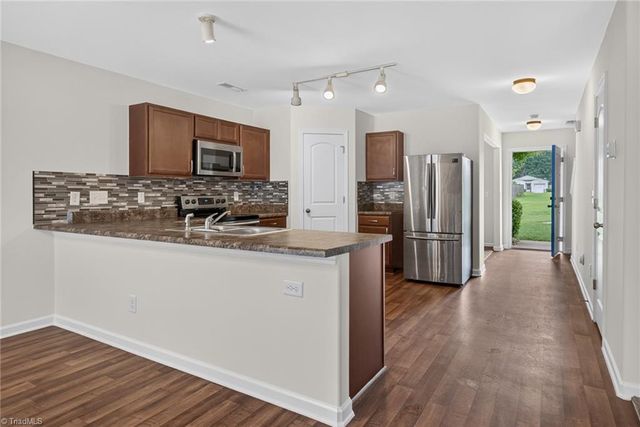5408 Becks Church Road, Winston-salem, NC 27106