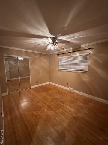 410 Spezia Drive, Oxford, MI 48371