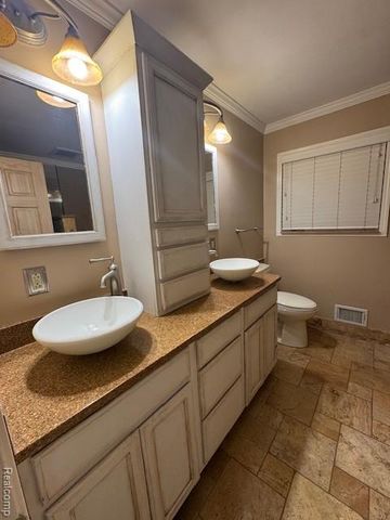 410 Spezia Drive, Oxford, MI 48371