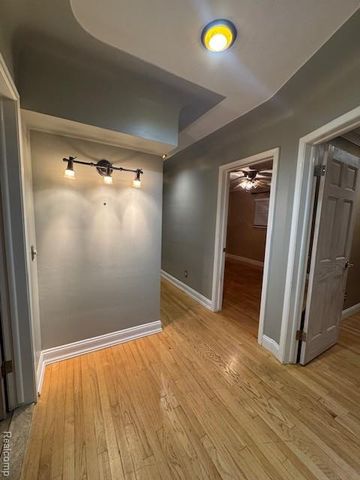 410 Spezia Drive, Oxford, MI 48371