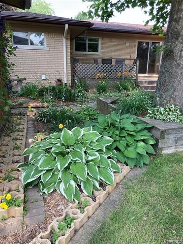 410 Spezia Drive, Oxford, MI 48371