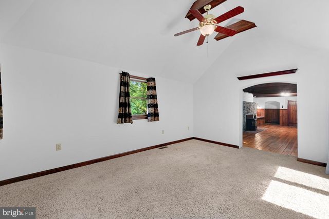 500 MEHAFFIE LN, Harrisburg, PA 17112