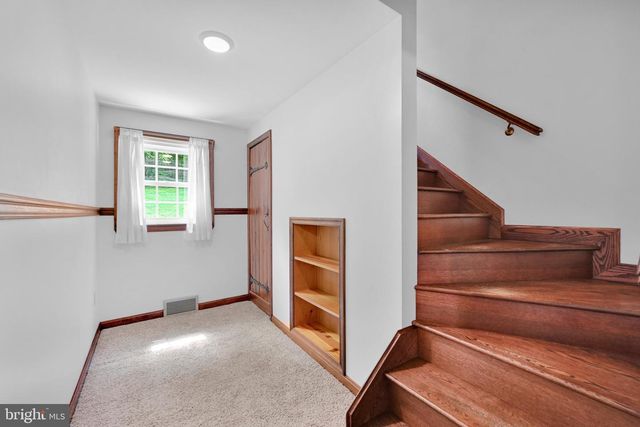 500 MEHAFFIE LN, Harrisburg, PA 17112