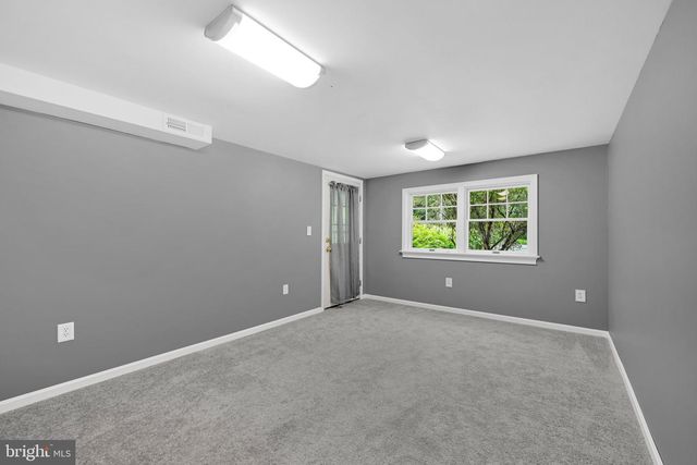 500 MEHAFFIE LN, Harrisburg, PA 17112