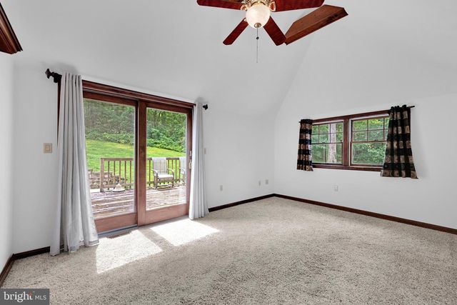 500 MEHAFFIE LN, Harrisburg, PA 17112