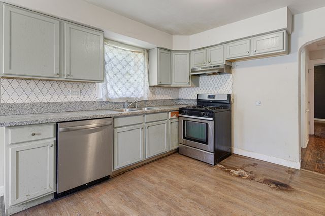 12400 S Lowe Avenue, Chicago, IL 60628