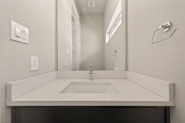 2114 Engelmohr Street B, Houston, TX 77054