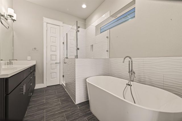 2114 Engelmohr Street B, Houston, TX 77054