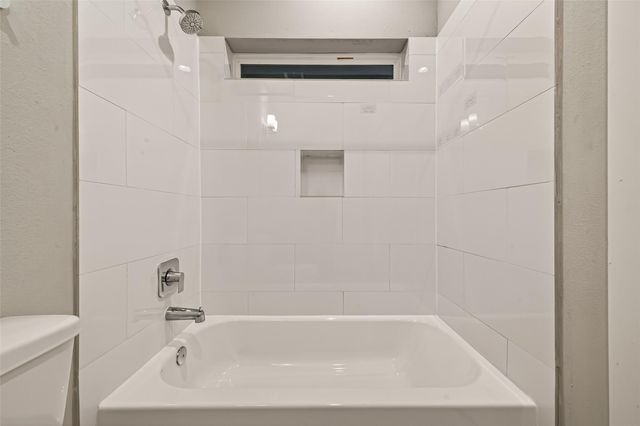 2114 Engelmohr Street B, Houston, TX 77054