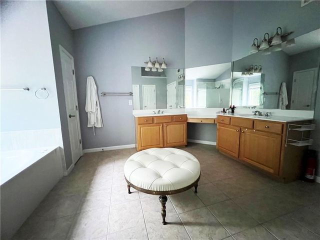 7190 Belcrest Drive 19, Duluth, GA 30097