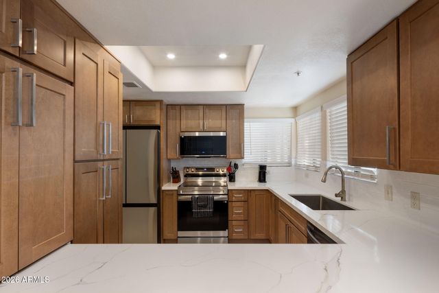 750 E NORTHERN Avenue 1077, Phoenix, AZ 85020