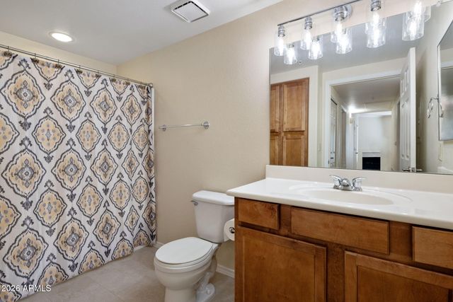 750 E NORTHERN Avenue 1077, Phoenix, AZ 85020