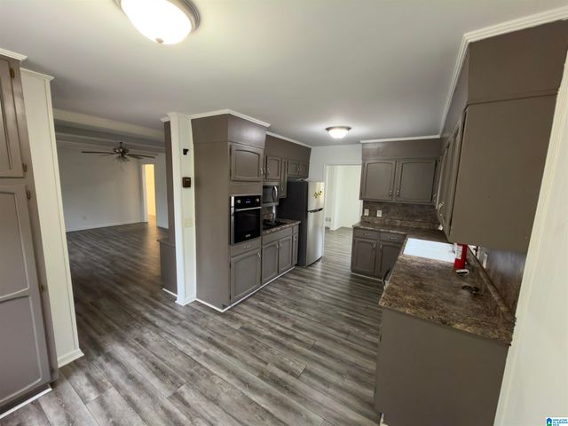 2212 5TH WAY CIRCLE NW, Center Point, AL 35215