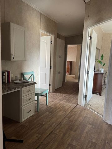 201 FARMHOUSE Road, Springtown, TX 76082