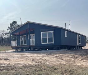 201 FARMHOUSE Road, Springtown, TX 76082