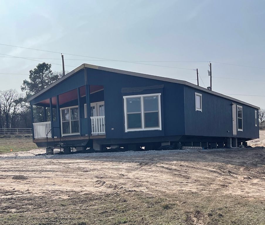 201 FARMHOUSE Road, Springtown, TX 76082