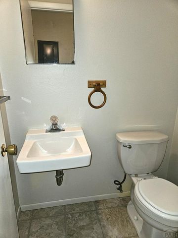 467 Crestmoor Rd, Canon City, CO 81212