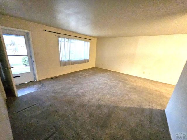 467 Crestmoor Rd, Canon City, CO 81212