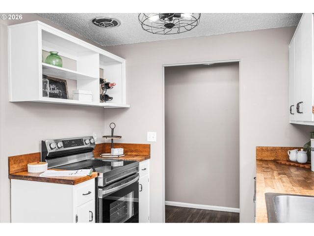 4173 SHANNON St, Eugene, OR 97404