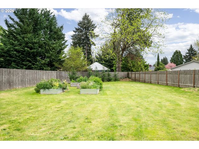 4173 SHANNON St, Eugene, OR 97404