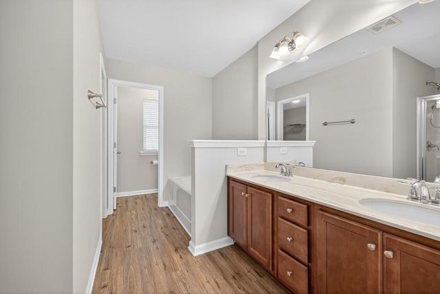 3277 Castleberry Village Dr, Cumming, GA 30040