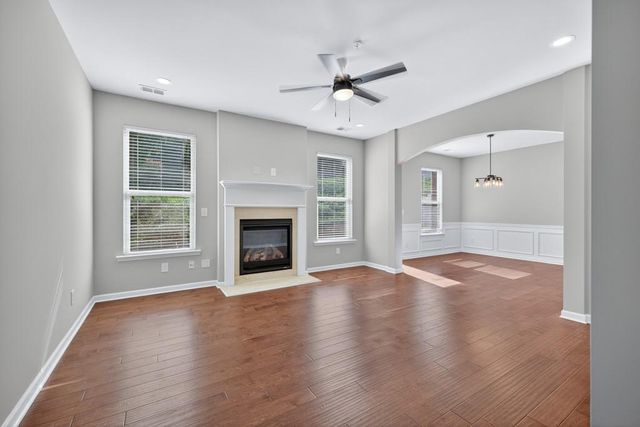 3277 Castleberry Village Dr, Cumming, GA 30040