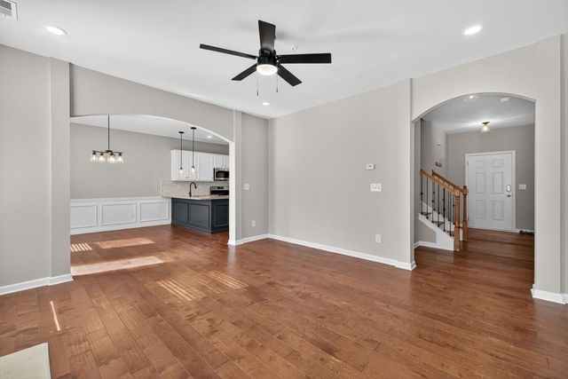3277 Castleberry Village Dr, Cumming, GA 30040