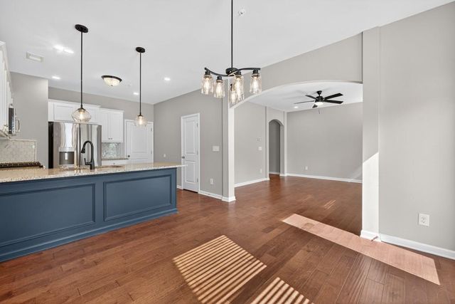 3277 Castleberry Village Dr, Cumming, GA 30040