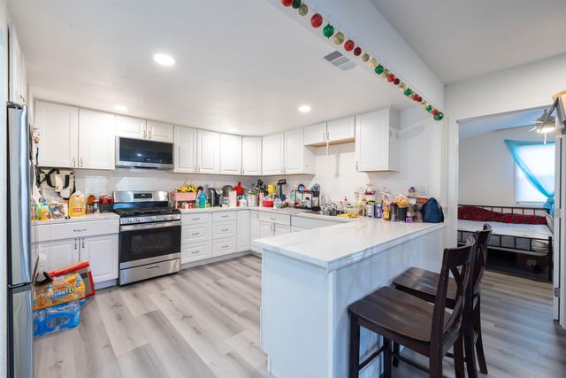 592 Willow Ave, Hayward, CA 94541