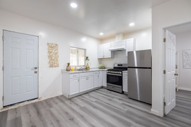 592 Willow Ave, Hayward, CA 94541