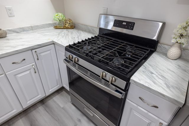 592 Willow Ave, Hayward, CA 94541