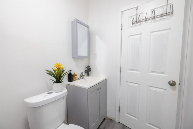 592 Willow Ave, Hayward, CA 94541