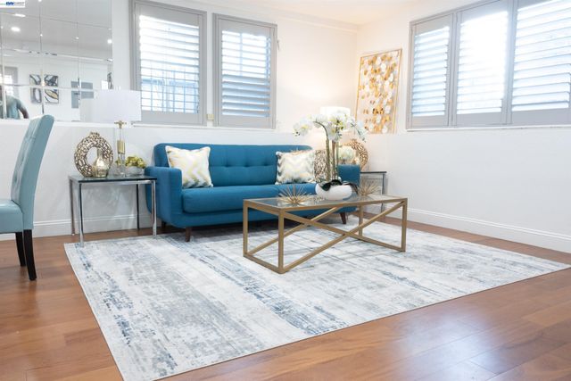 592 Willow Ave, Hayward, CA 94541