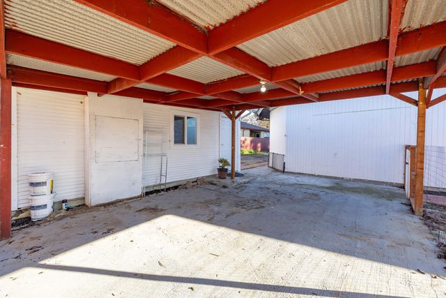 592 Willow Ave, Hayward, CA 94541