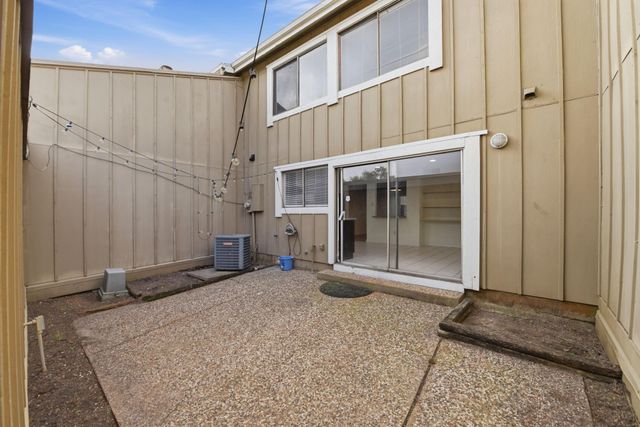 12027 Willow Trail, Houston, TX 77035