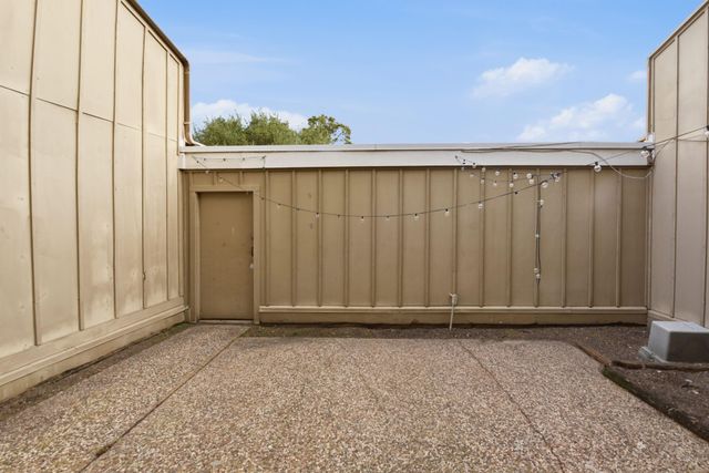 12027 Willow Trail, Houston, TX 77035