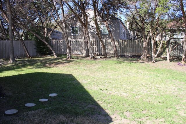 215 Stowaway CV A, Lakeway, TX 78734