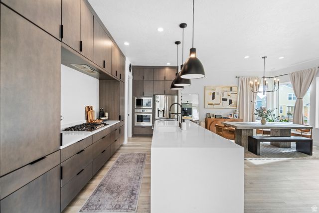 6894 W MEADOW GRASS DR, South Jordan, UT 84009