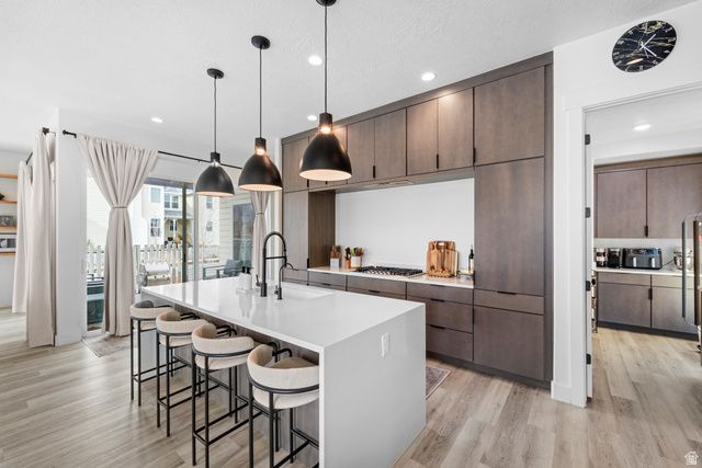 6894 W MEADOW GRASS DR, South Jordan, UT 84009