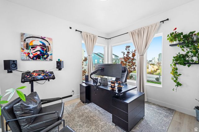 6894 W MEADOW GRASS DR, South Jordan, UT 84009