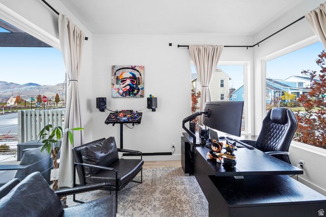 6894 W MEADOW GRASS DR, South Jordan, UT 84009