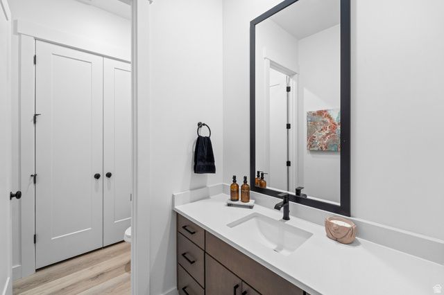 6894 W MEADOW GRASS DR, South Jordan, UT 84009