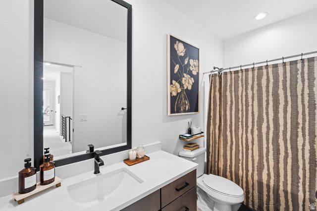 6894 W MEADOW GRASS DR, South Jordan, UT 84009