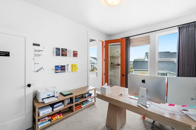 6894 W MEADOW GRASS DR, South Jordan, UT 84009