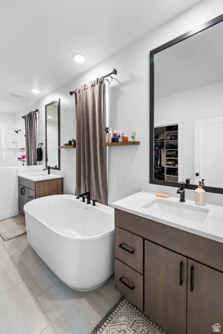 6894 W MEADOW GRASS DR, South Jordan, UT 84009