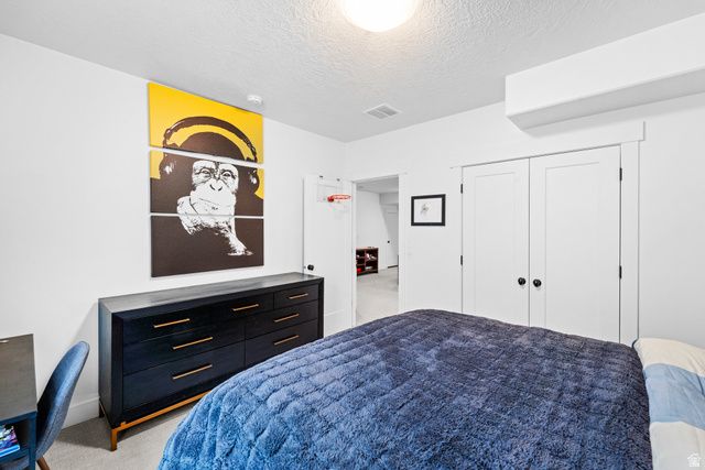 6894 W MEADOW GRASS DR, South Jordan, UT 84009