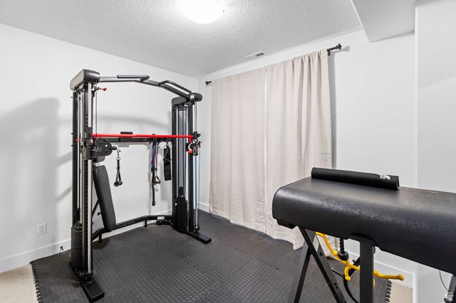 6894 W MEADOW GRASS DR, South Jordan, UT 84009