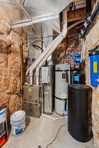 6894 W MEADOW GRASS DR, South Jordan, UT 84009